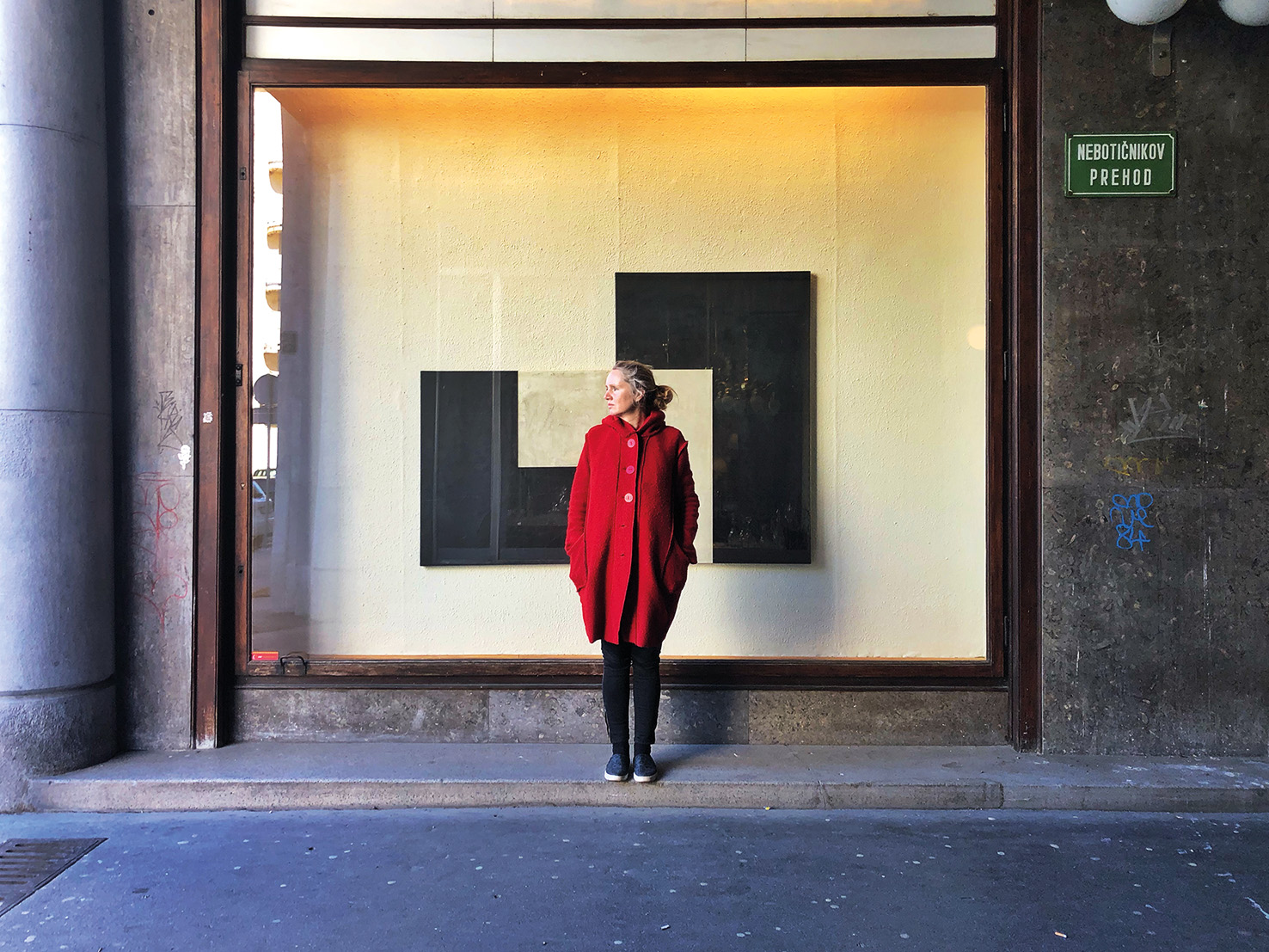 Duša Jesih: Ménage à passage, Galerija Kos, Nebotičnikov prehod, LJ | Jurij Jesih