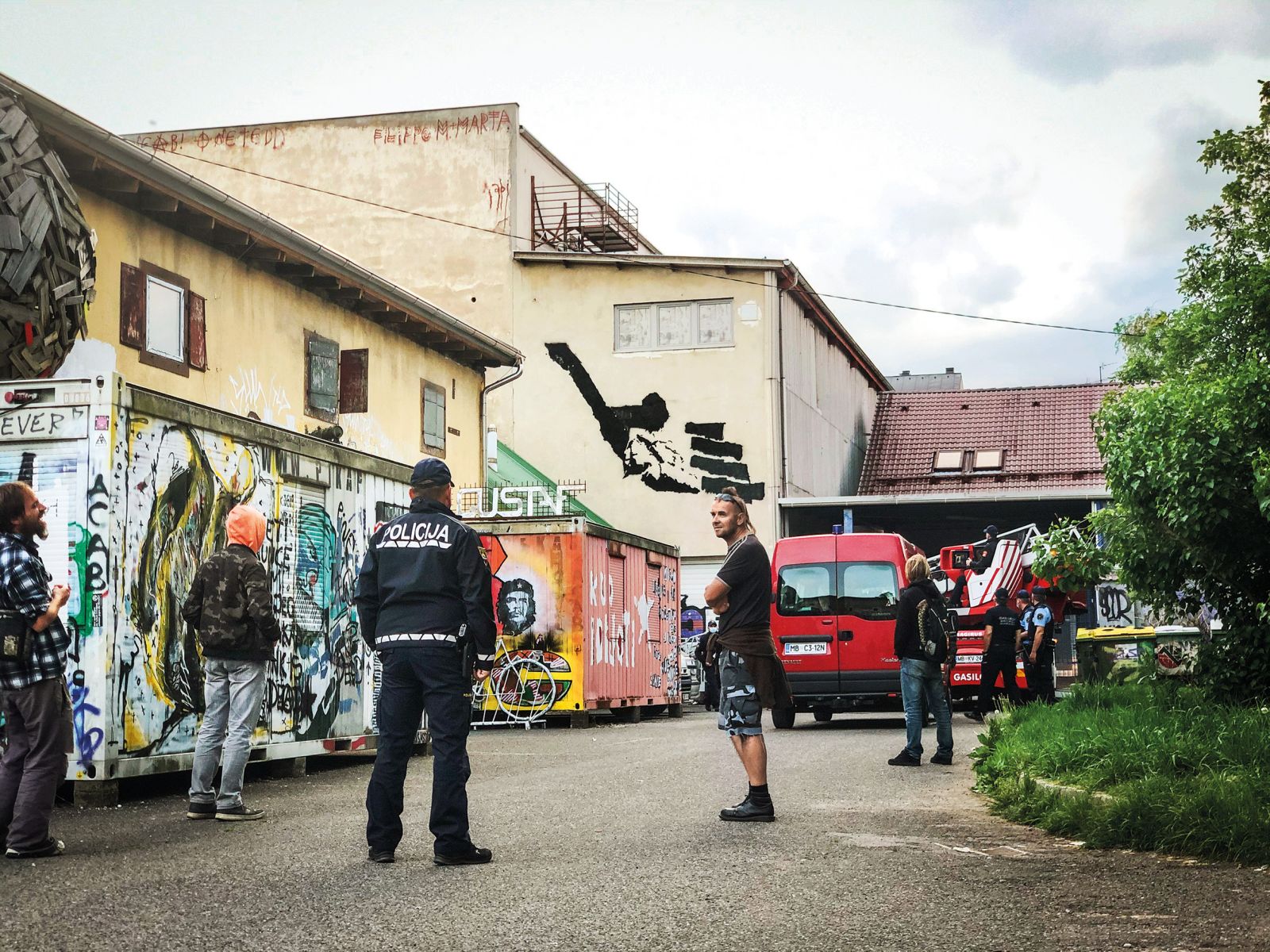 Na pol izbrisani grafit po intervenciji