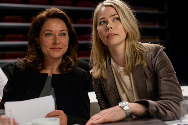 Oblast (Sidse Babett Knudsen in Birgitte Nyborg)