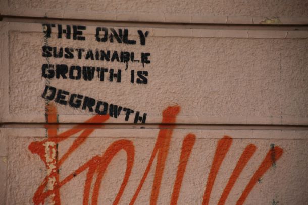 Grafit, ki promovira odrast