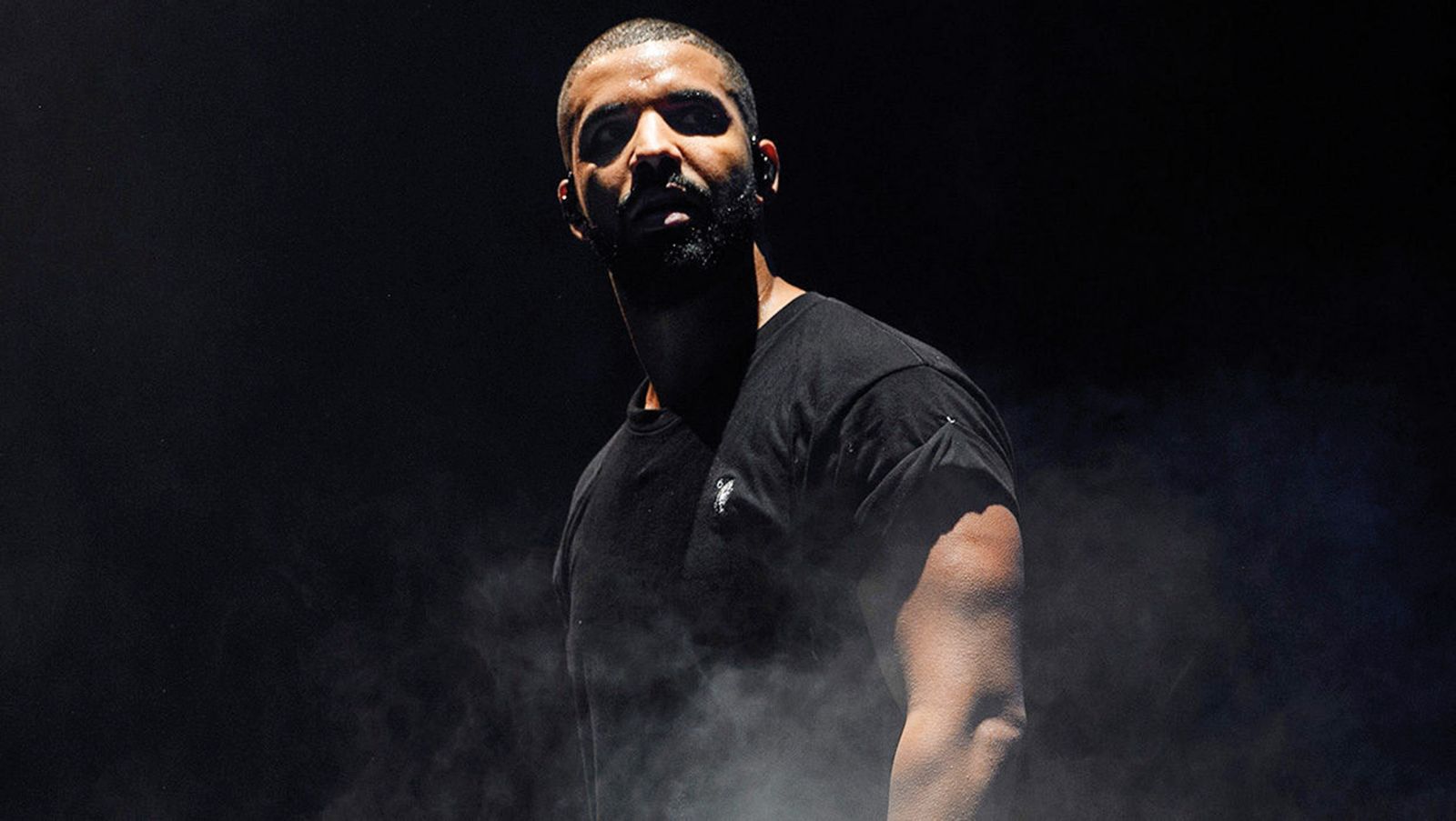 Drake je nekoč narekoval trende, zdaj pa je že popolnoma podrejen okvirom, ki jih je pred leti postavil.