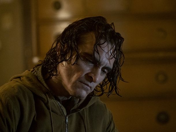 Joaquin Phoenix, dobitnik oskarja za najboljšo glavno moško vlogo v filmu Joker