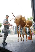 Guillermo Escalante: Čebelja skulptura, Faza 2: risarski performans; svetovni dan čebel, SEM, LJ