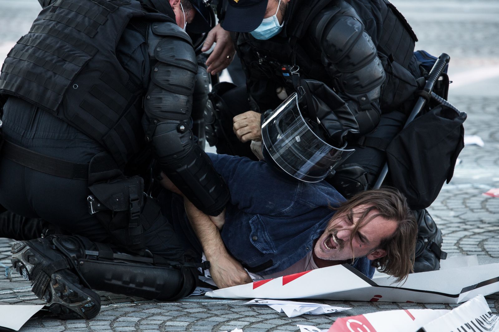 Jaša Mravlje-Pollak in policijsko nasilje v petek, 12. junija 2020