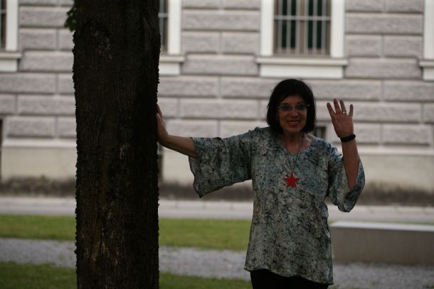 Svetlana Makarovič na protestu v Ljubljani