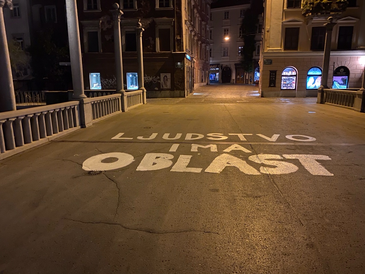 Most v središču Ljubljane | Facebook