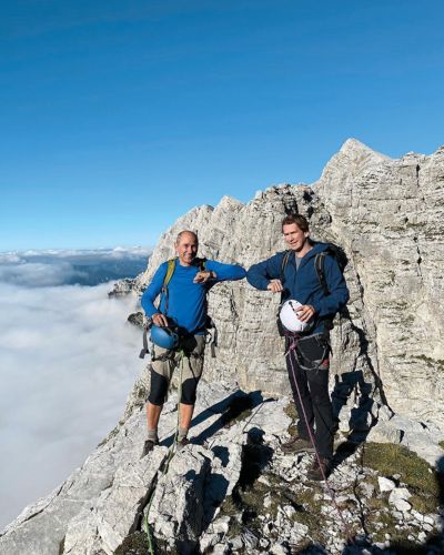 Srečanje očakov: Janša in Kurz po preplezani severni steni Triglav