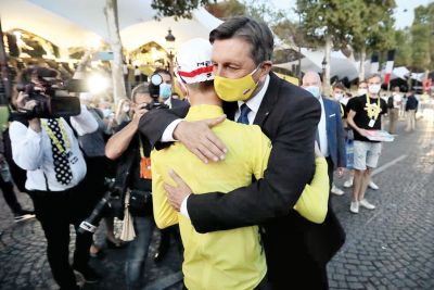 President: »Zakaj pa ne jedo pogače?«