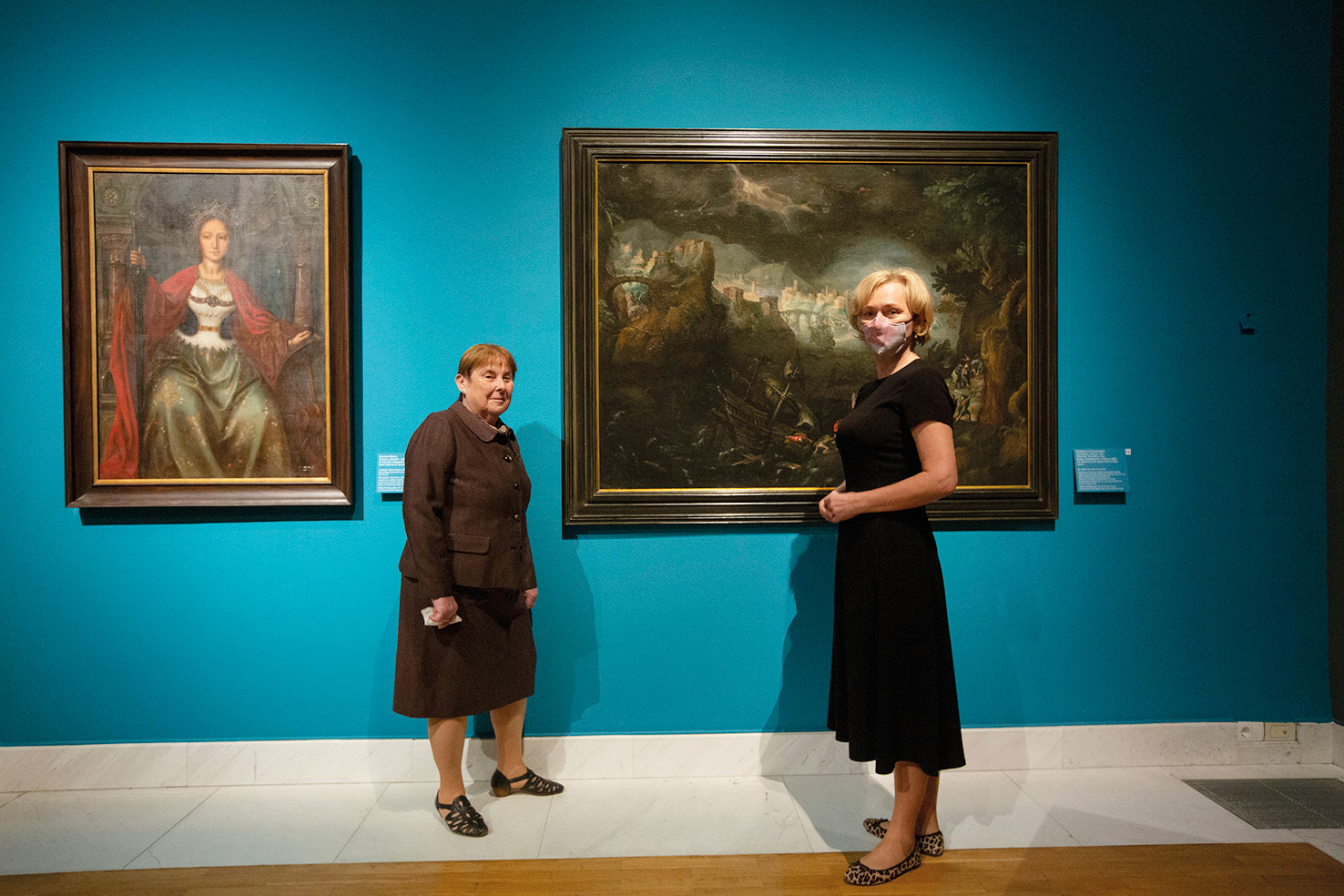 Avtorica razstave Eliška Fučíková in voditeljica projekta Barbara Jaki: Mojstrovine Pinakoteke Praškega gradu, Tizian, Tintoretto, Veronese, Rubens in drugi; Narodna galerija, LJ | Borut Krajnc