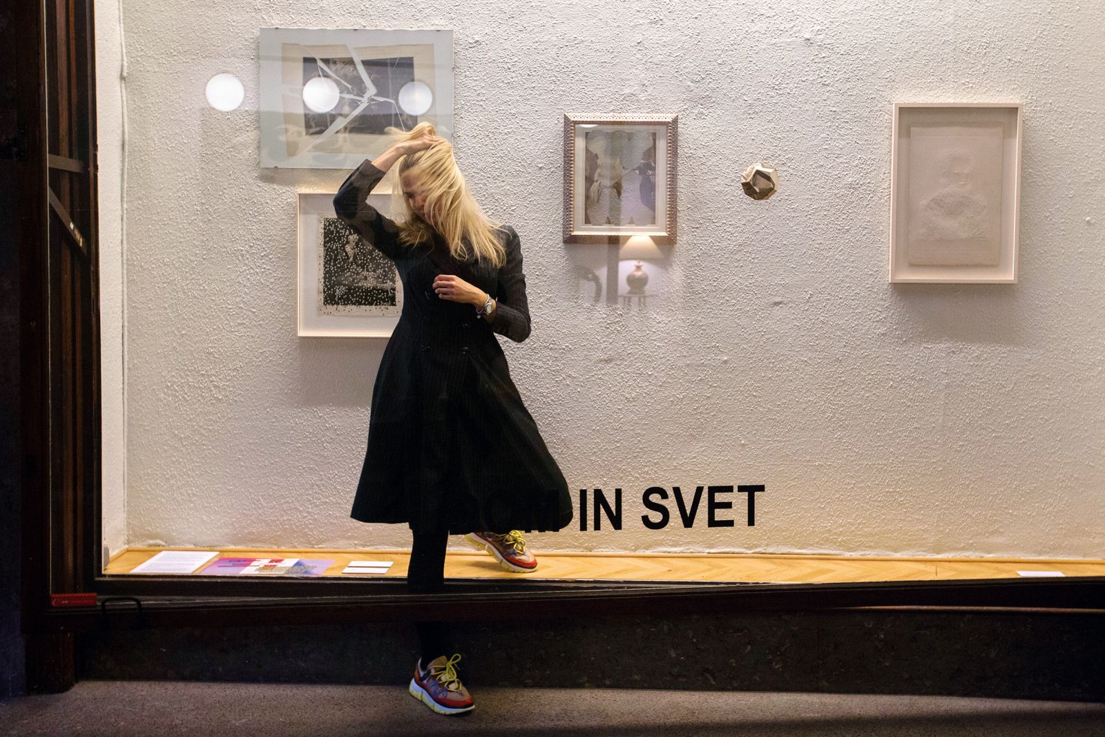 Razstava želi spodbuditi zavest, da bi se tudi pri nas začelo vlagati v umetnost, ki nastaja tukaj in zdaj.