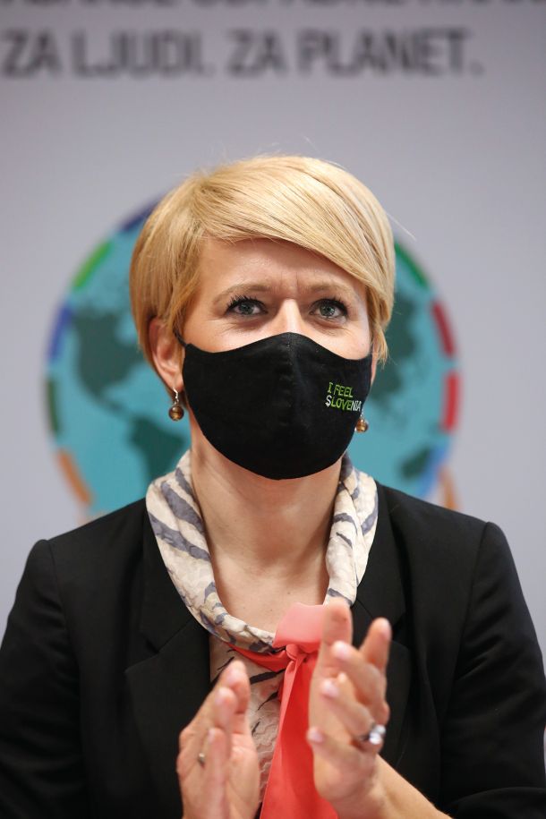 Aleksandra Pivec, simbol razklane stranke upokojencev. Demografski sklad je bolj sklad po meri SDS kot sklad po meri stranke DeSUS. 