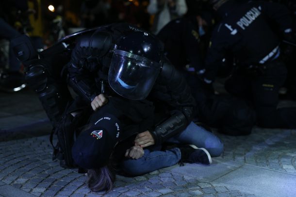 Prizor s petkovega protivladnega protesta v Ljubljani