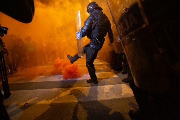 Prizor s petkovih protivladnih protestov