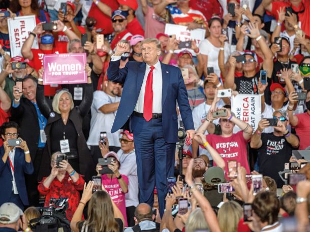 Donald Trump superstar: na predvolilnem shodu na Floridi, 12. oktobra 