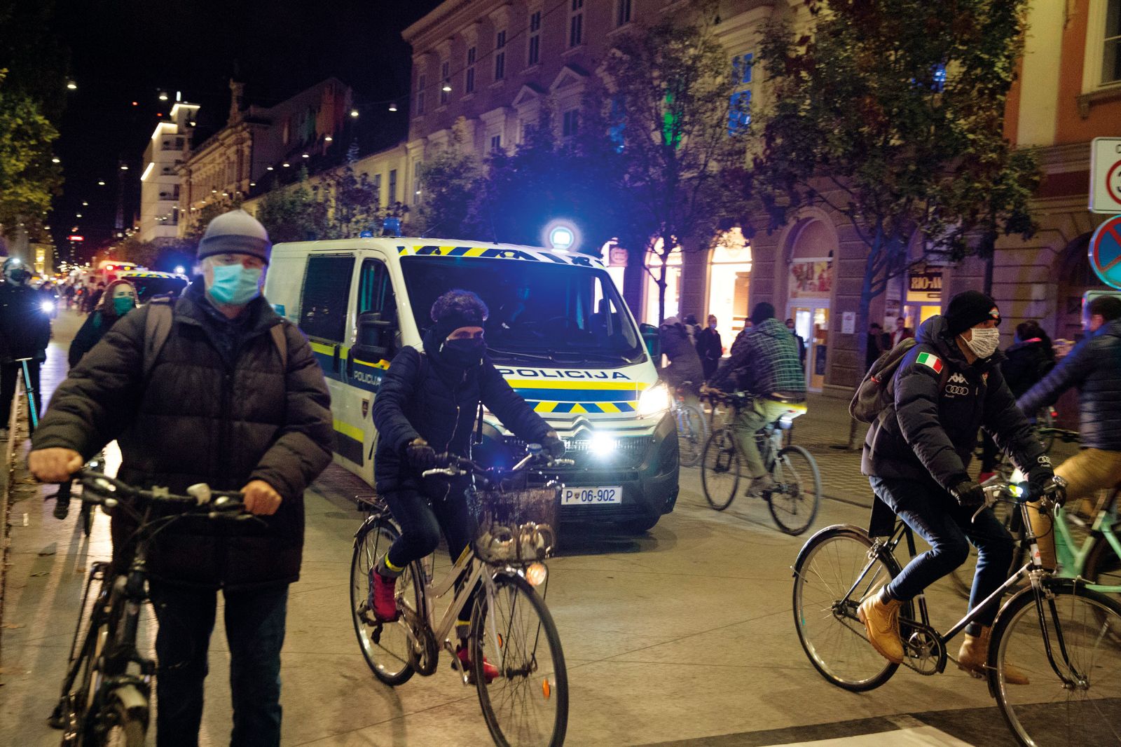 Protivladni petkov protest, Ljubljana | Borut Krajnc