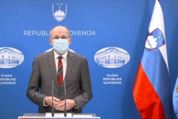 Kacin: »Minister Hojs je v samoizolaciji«