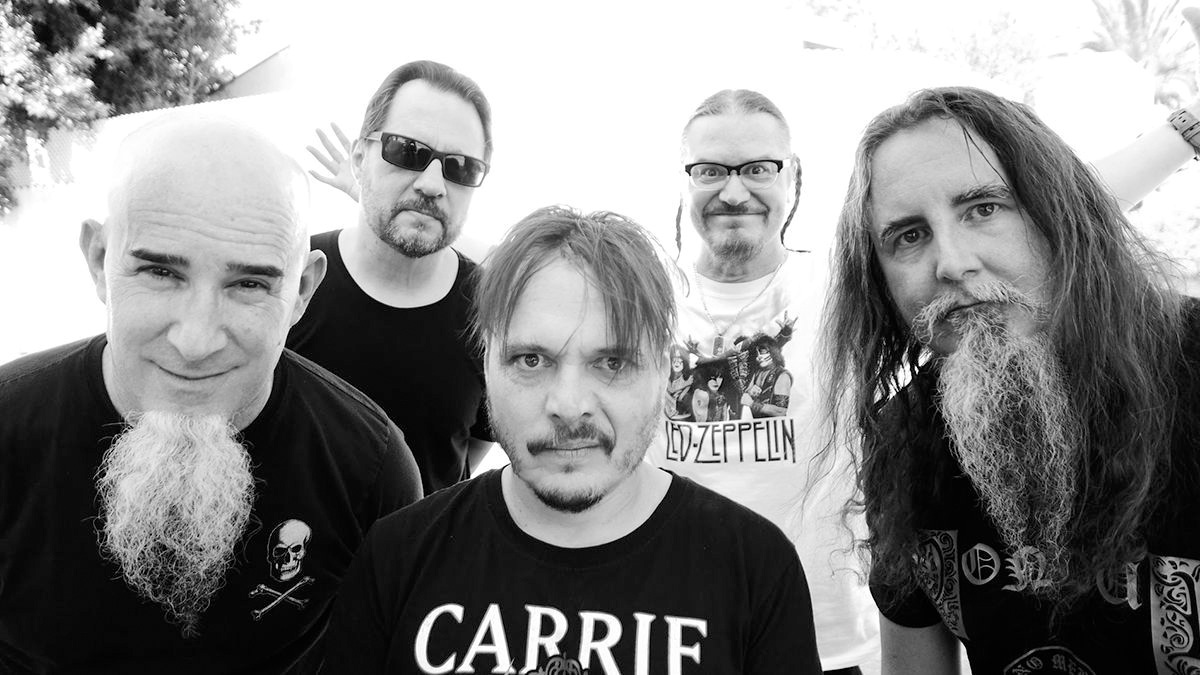 Nova plošča skupine Mr. Bungle ni zares nova plošča, temveč postavljanje stvari na mesto, ki si ga zaslužijo.