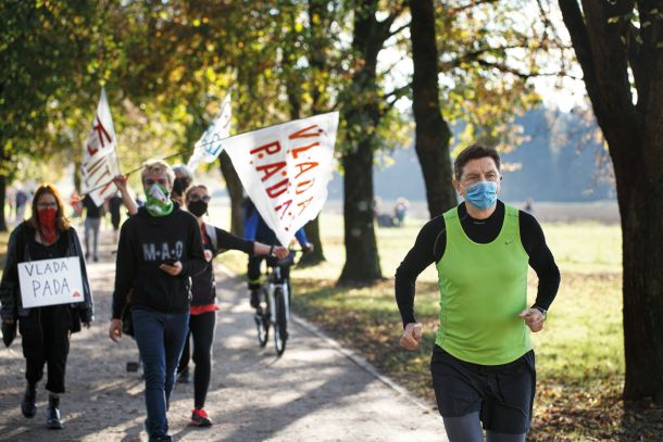 Rekreativni pohod protivladnih protestnikov po Poti spominov in tovarištva ter rekreativni tek predsednika republike Boruta Pahorja, 31. oktober, Ljubljana