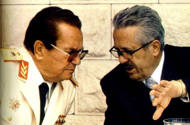 Nekdanji jugoslovanski predsednik Josip Broz - Tito in vodilni slovenski socialistični politik Edvard Kardelj