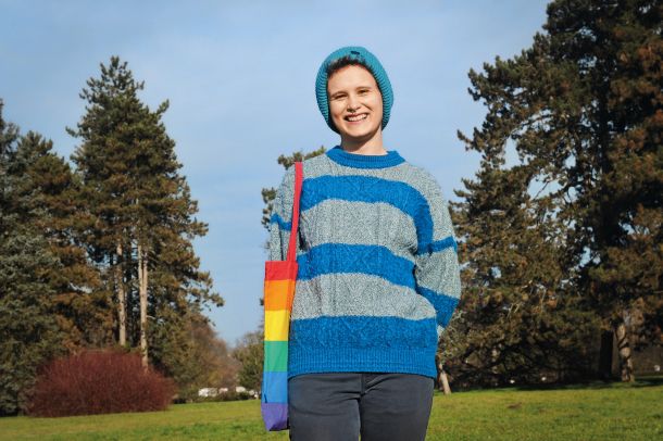 Žana Radivo, 19 let, študentka prvega letnika Medicinske fakultete v Ljubljani. Med karanteno se je znašla v hudi stiski, vendar do zdravniške pomoči ni mogla priti.