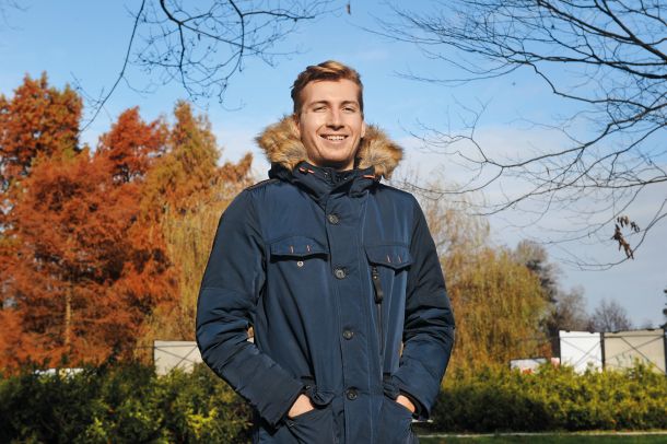 Uroš Ferrari Stojanović, 24 let, študent slovenščine in geografije. Sredi epidemije je ostal brez nastanitve.