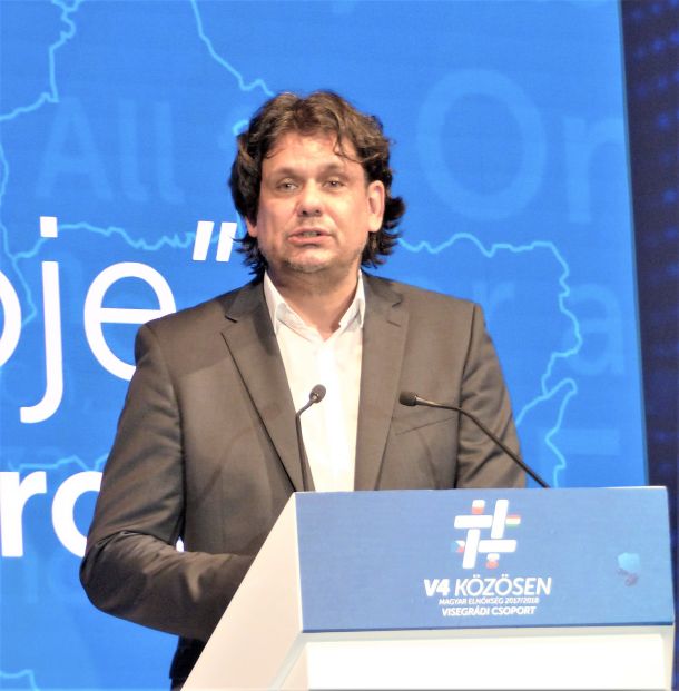 Tamas Deutsch