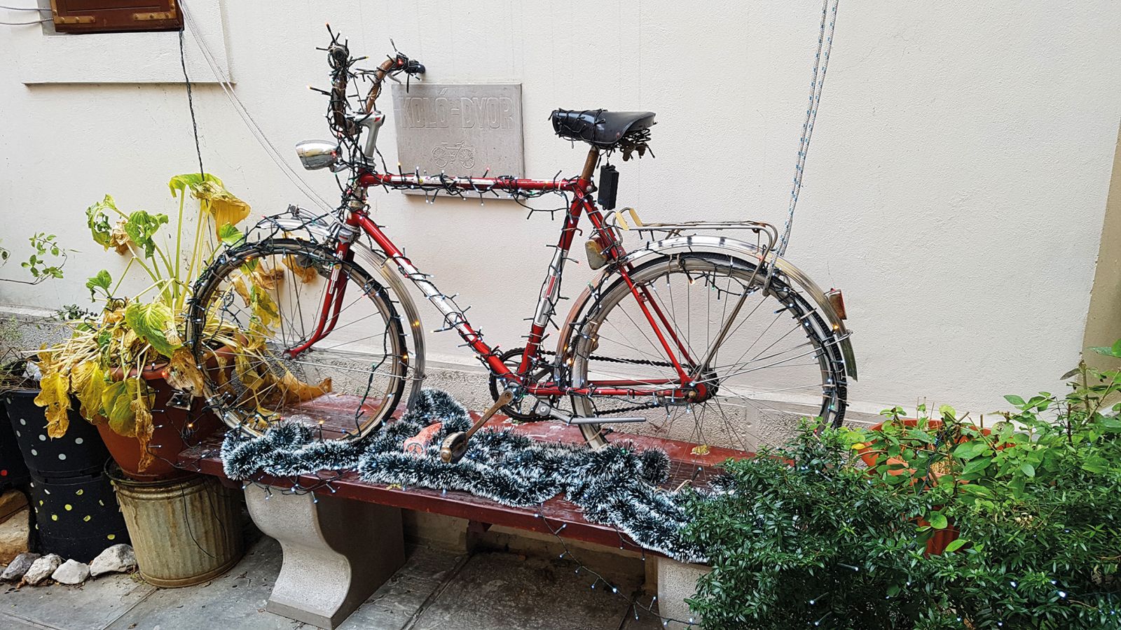 Spomenik uporu, Izola | Griša