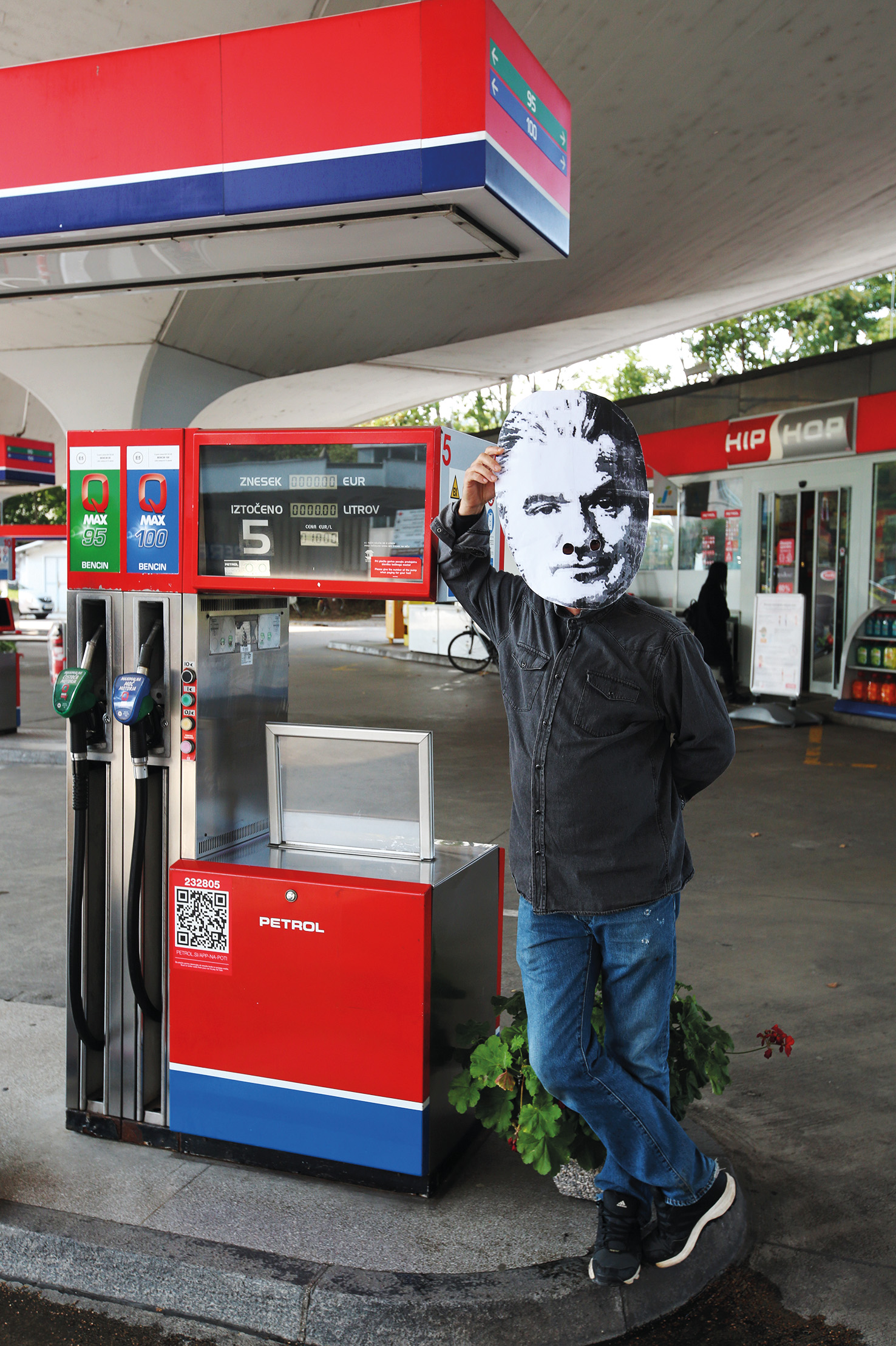 Minister in prejemnik dividend