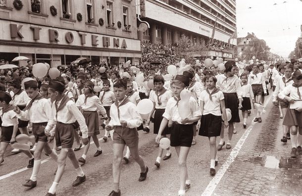 Prvomajski sprevod v Ljubljani leta 1961