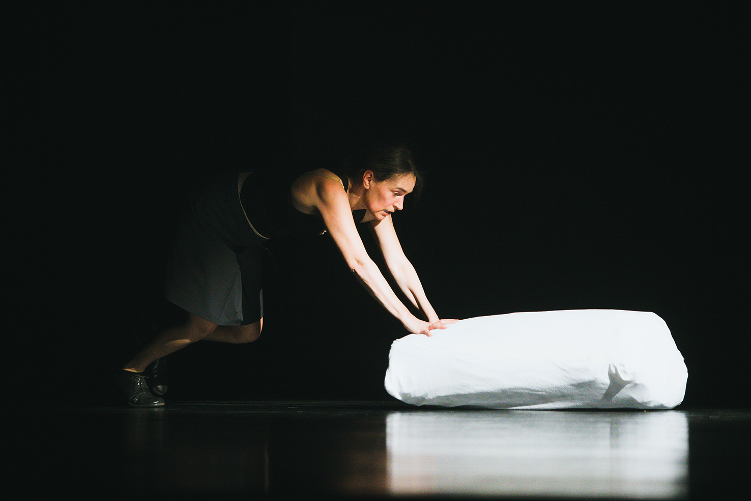 Barbara Novakovič: SPANJE / Oblike, krajine, pošasti; KC Ravne / | Nika Hölcl Praper, fotobeležNica