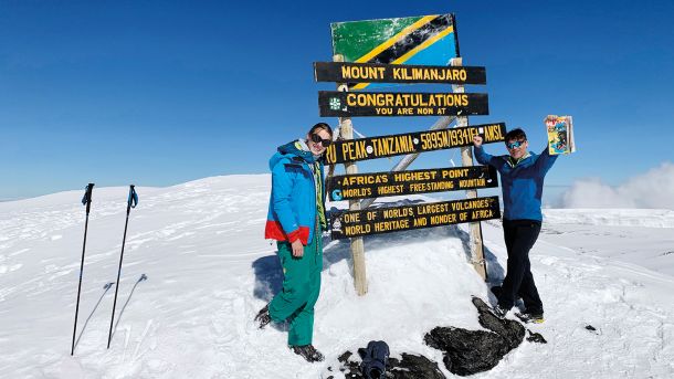Brina in Gregor, vrh Kilimandžara 5895 m 