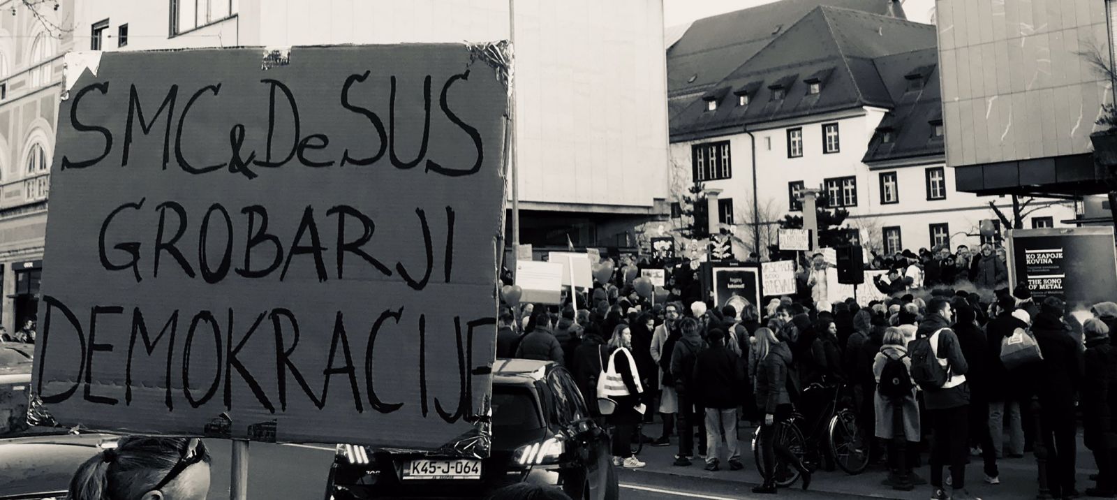 Shod pred sedežem SMC