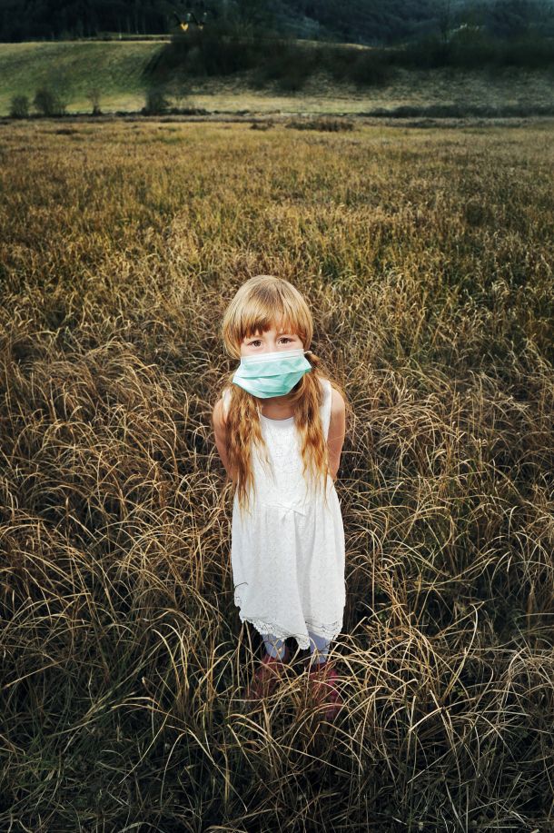 Pomirjujoče je dejstvo, da virus glede na dostopne podatke zelo redko okuži otroke oziroma je okužba večinoma komaj zaznavna. 