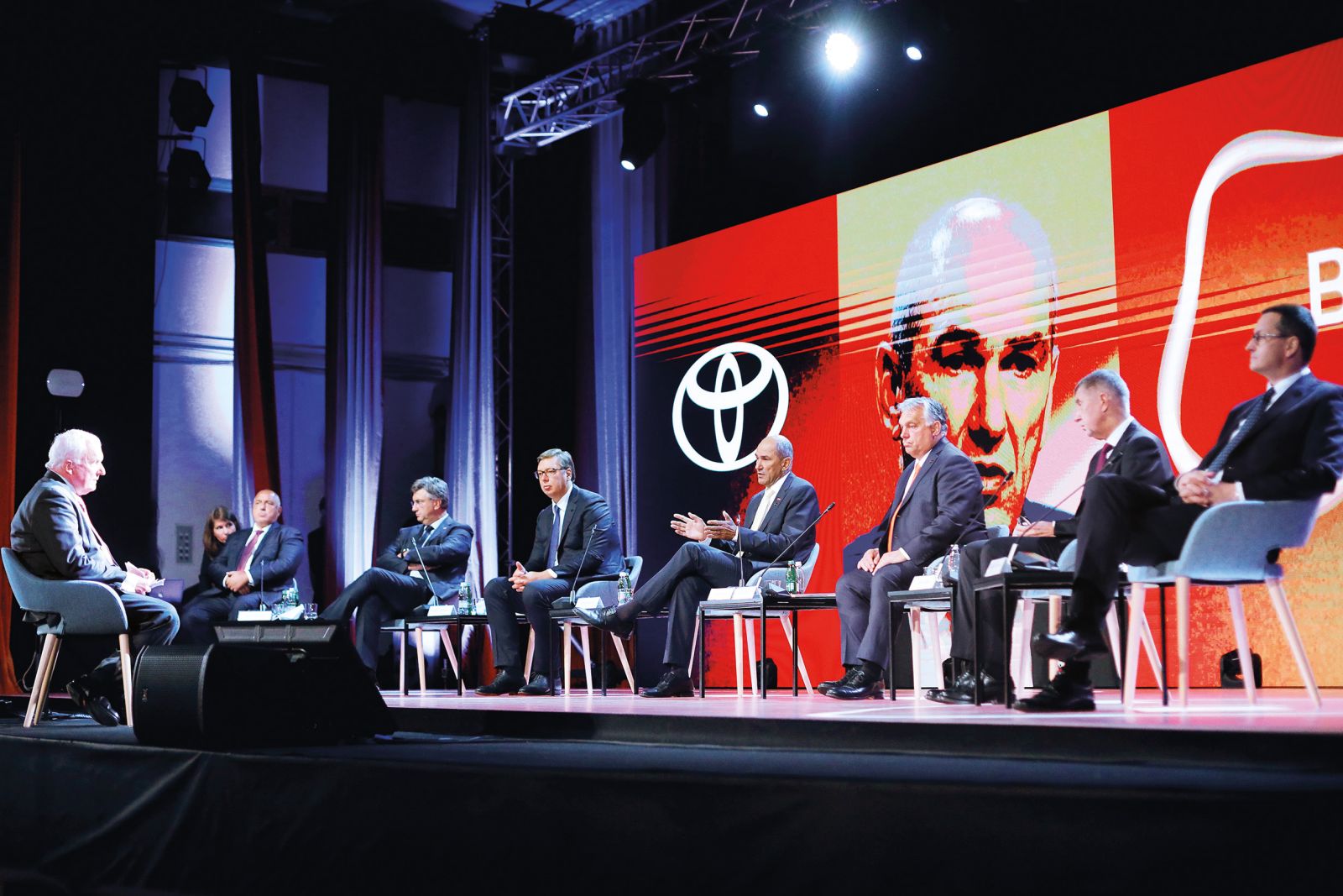 Na letošnjem Blejskem strateškem forumu je Janša napovedal nove cilje slovenske politike. Med drugim se morata Slovenija in kakopak tudi vsa Evropska unija vrniti k judovsko-krščanskim koreninam.