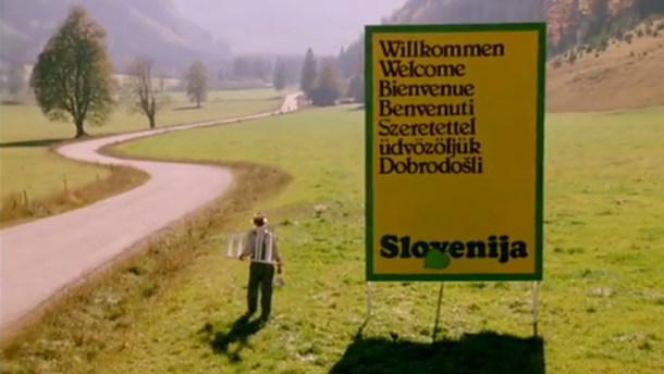 Slovenija, moja dežela. Prizor iz znanega poosamosvojitvenega oglasa.