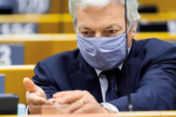 Evropski komisar za pravosodje Didier Reynders je že 15. februarja pisal slovenski vladi in jo pozval, naj potrdi slovenska člana evropskega javnega tožilstva. Vlada za zdaj tega ni storila.