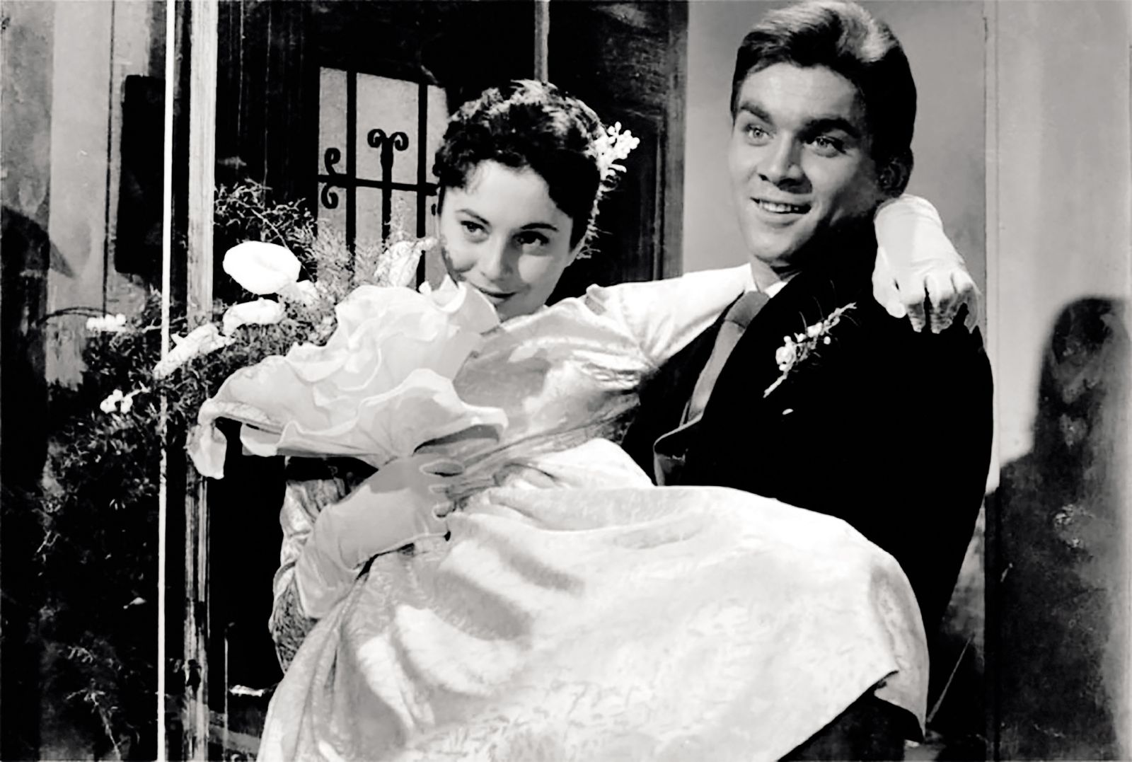 Štigličev film Deveti krog (1960) je bil nominiran za tujejezičnega oskarja, ki ga je potem dobil Bergmanov Deviški vrelec.