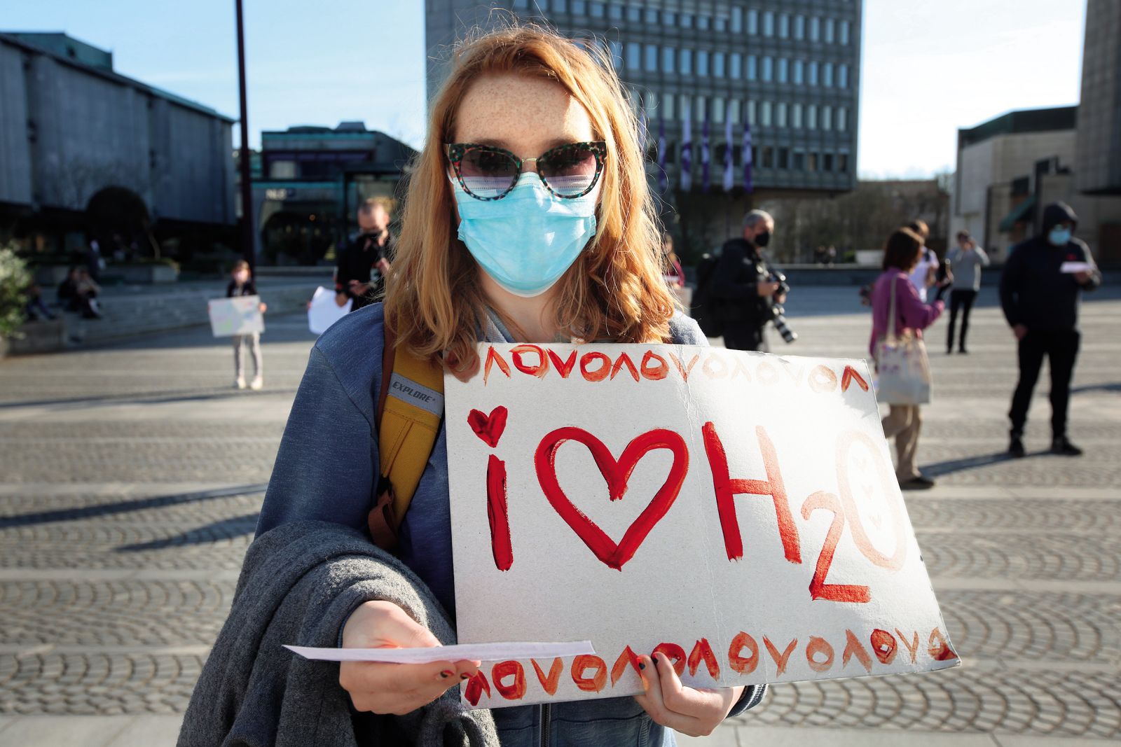 Mladi za podnebno pravičnost pred parlamentom na protestu za pitno vodo / | Borut Krajnc