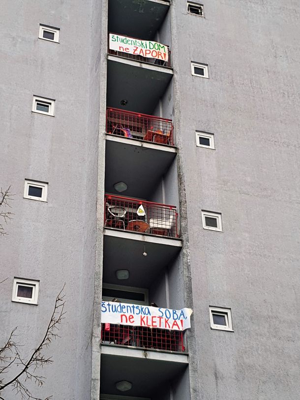 Študenti protestirajo 