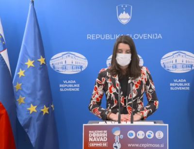 Ministrica Simona Kustec na današnji vladni tiskovni konferenci