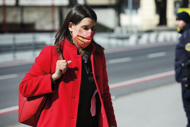 Simona Kustec, ministrica za šolstvo