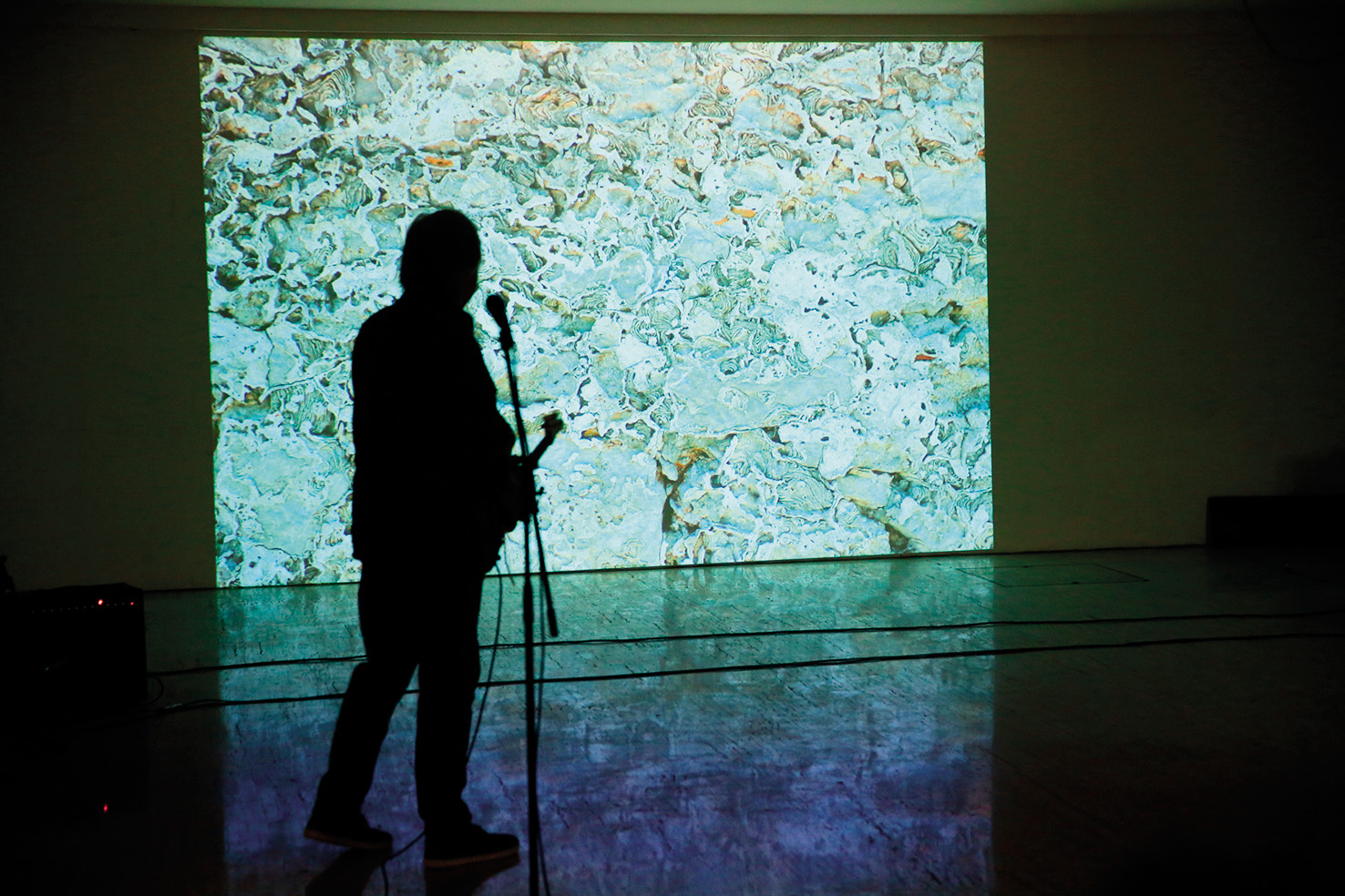 Peter & Alexander = how to keep loudness quiet? | kako ohraniti glasnost tiho?, Cirkulacija 2, podhod Ajdovščina, LJ | Borut Krajnc