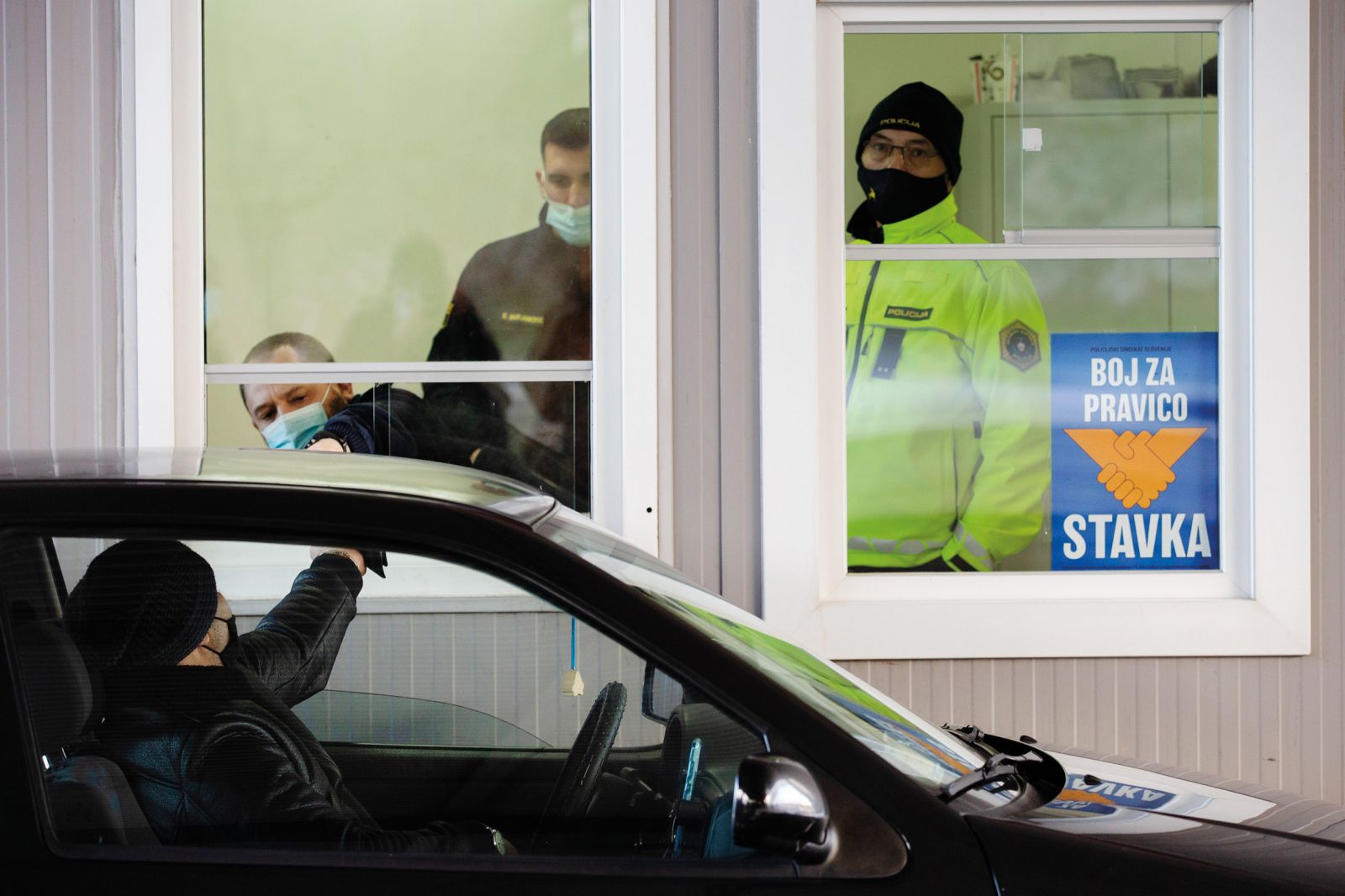 Policijska stavka na mejnem prehodu Fernetiči | Borut Krajnc