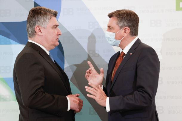 Predsednik republike Slovenije Borut Pahor s hrvaškim predsednikom Zoranom Milanovićem pred nekaj dnevi na Bledu