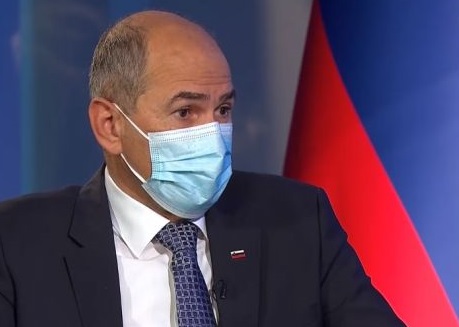 »Epidemija se je prelevila iz medicinskega v politično vprašanje«
