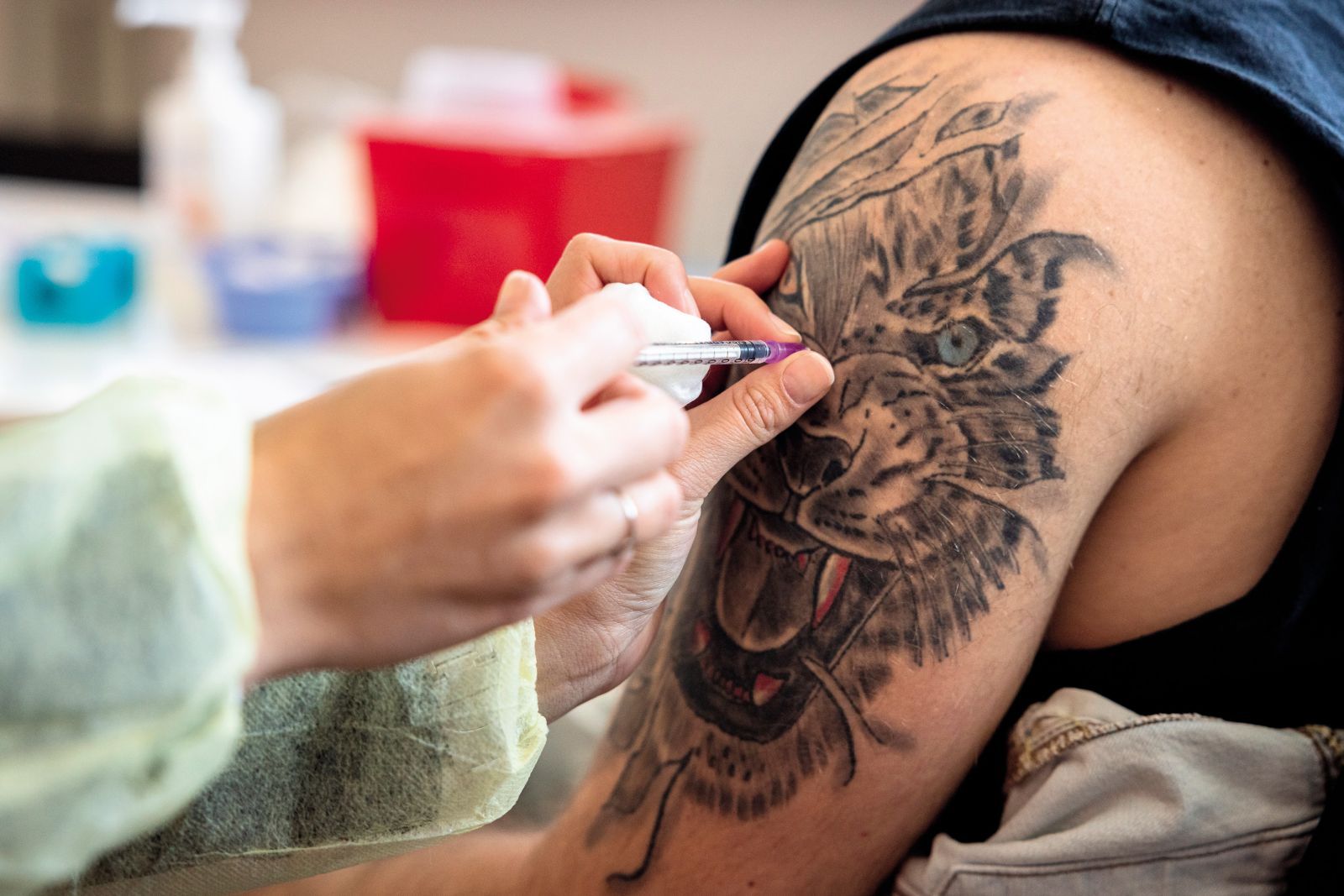 Cepljenje na Jesenicah | Luka Dakskobler