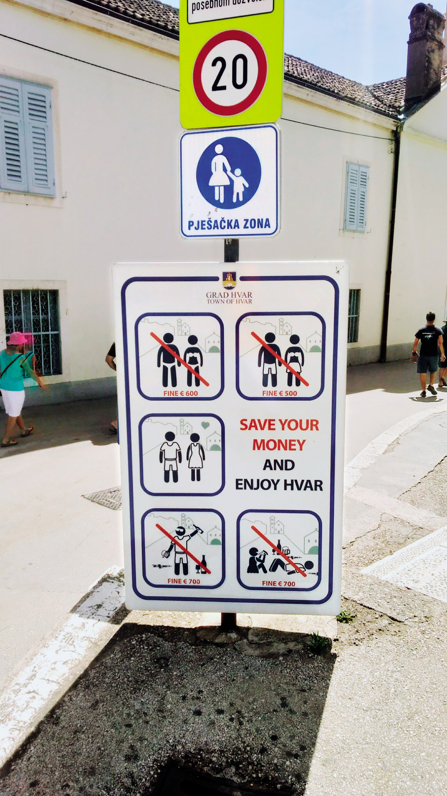 Izola se očitno zgleduje po Hvaru