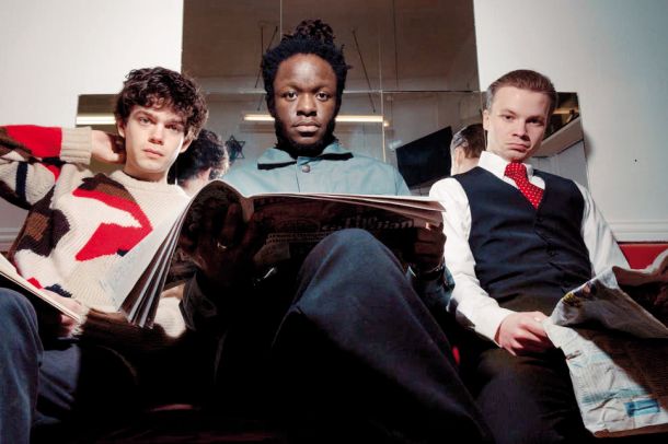 Black Midi, virtuozni mojstri svojih glasbil, ki se ne zadržujejo pri dokazovanju veščin. 
