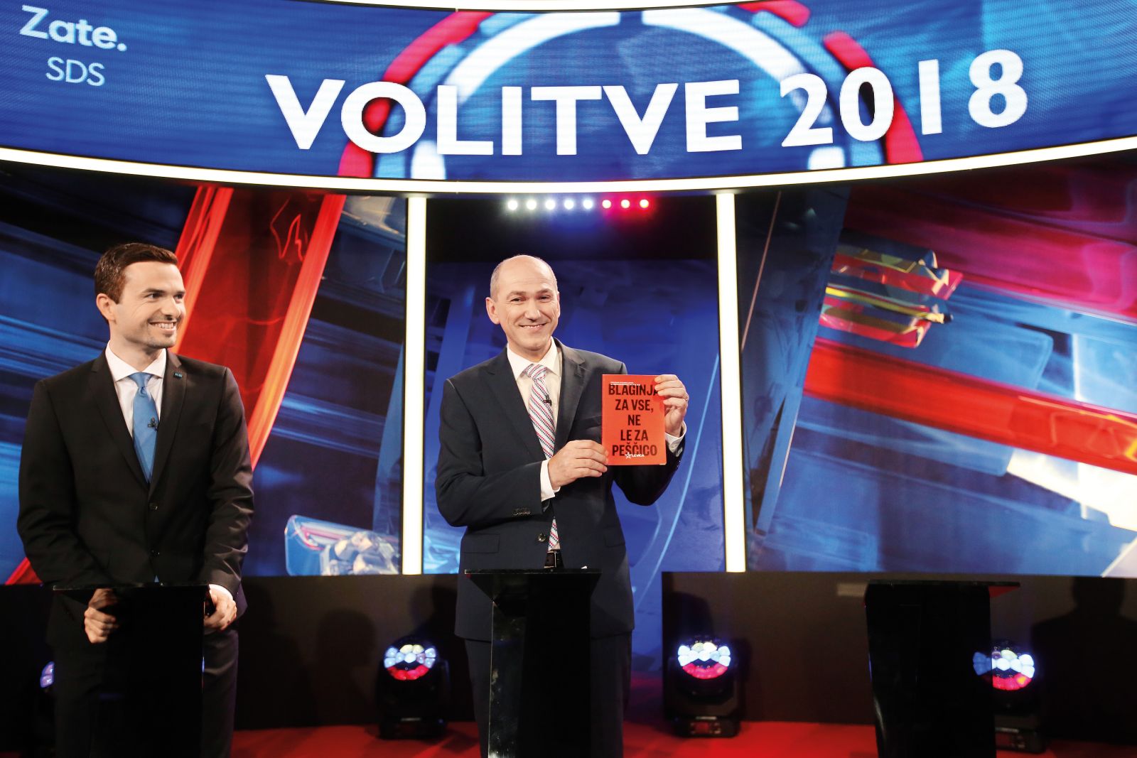 Na volilnem soočenju je leta 2018 Janez Janša za hec vzel v roke volilni program stranke Levica in poziral fotografom. Danes je SDS prepričana, da je potrebno stranko Levica zaradi njenega programa preiskovati in nadzorovati, saj naj bi ogrožala temelje slovenske ustave.