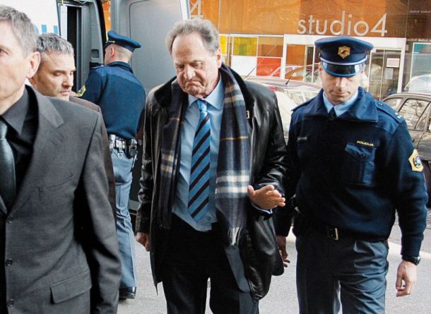 Najprej uspešni direktorji, potem tajkuni, na koncu zločinci: Aretacija Ivana Zidarja, večnega direktorja SCT. 12. februar 2008 